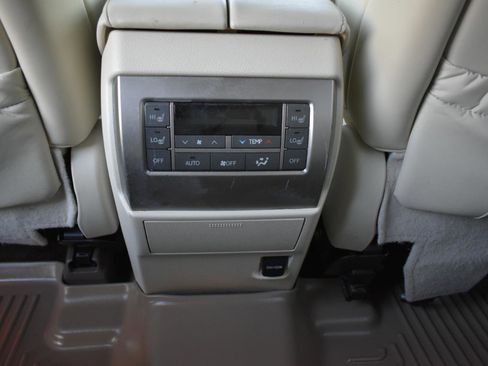 Used 2014 Lexus GX 460 Luxury image 43