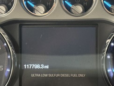 Used 2012 Ford F350 Lariat w/ Lariat Interior Pkg image 5