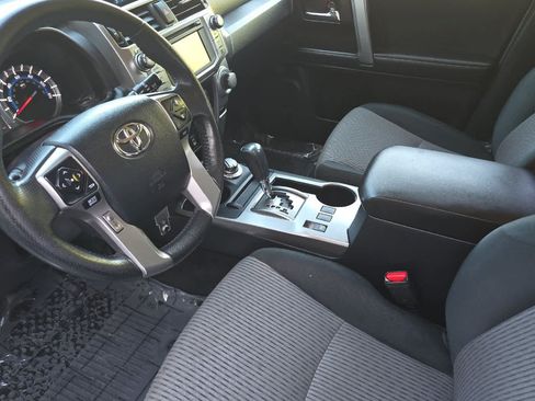 Used 2019 Toyota 4Runner SR5 AWD/4WD image 11