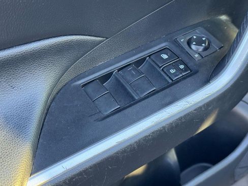 Used 2020 Toyota RAV4 XLE image 23