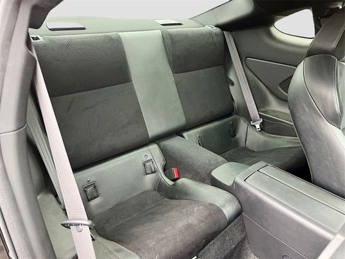 Used 2025 Toyota GR86 Premium image 25
