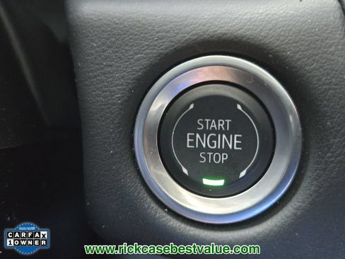 Used 2024 Chevrolet Suburban Z71 w/ Luxury Package AWD/4WD image 22