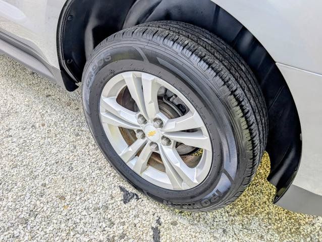 Used 2012 Chevrolet Equinox LS FWD image 9
