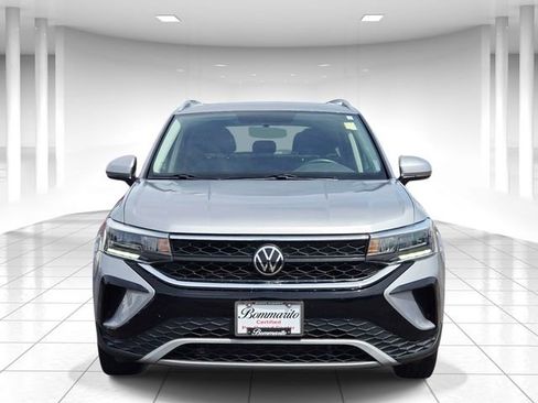 Used 2022 Volkswagen Taos SE image 5