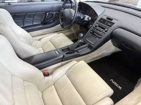 Used 1991 Acura NSX RWD image 17