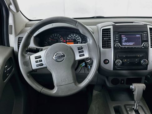 Used 2015 Nissan Frontier SV RWD image 17
