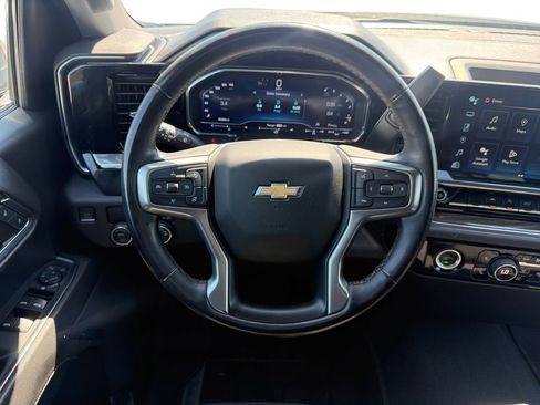 Used 2023 Chevrolet Silverado 1500 LT image 13