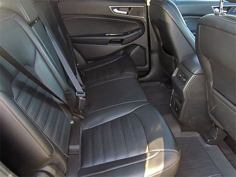Used 2020 Ford Edge SEL w/ Convenience Package image 19