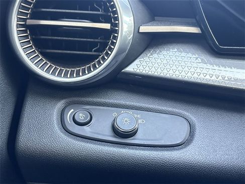 Certified 2024 Chevrolet Trax ACTIV w/ Sunroof Package image 17