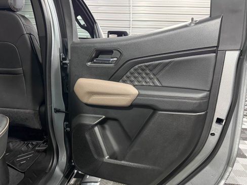 Used 2023 GMC Canyon Denali image 37