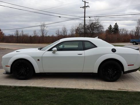 Used 2023 Dodge Challenger R/T Scat Pack image 30