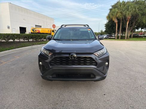 Used 2021 Toyota RAV4 XLE AWD/4WD image 6