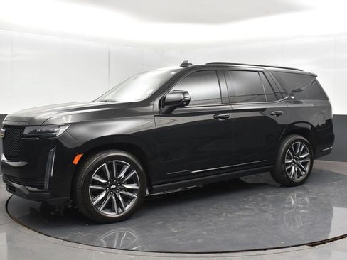 Used 2023 Cadillac Escalade Sport Platinum w/ Heavy-Duty Trailer Package AWD/4WD image 10