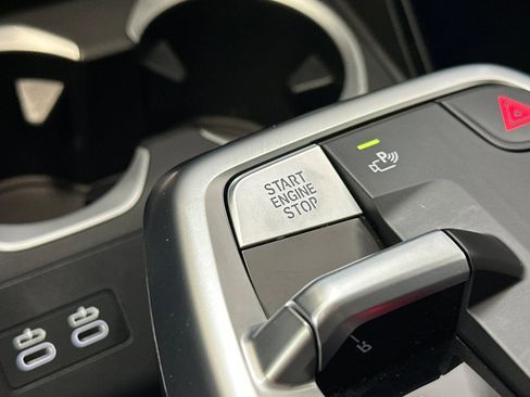 Used 2025 BMW X1 xDrive28i w/ Convenience Package image 33