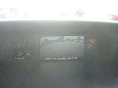 Used 2015 Subaru Forester 2.5i Touring w/ Eyesight & Navigation System AWD/4WD image 26