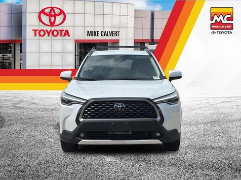 Used 2024 Toyota Corolla Cross XLE FWD image 8
