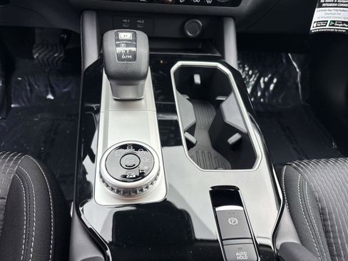 New 2025 Mitsubishi Outlander ES image 12