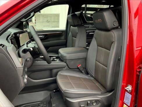 New 2026 Chevrolet Tahoe High Country AWD/4WD image 9