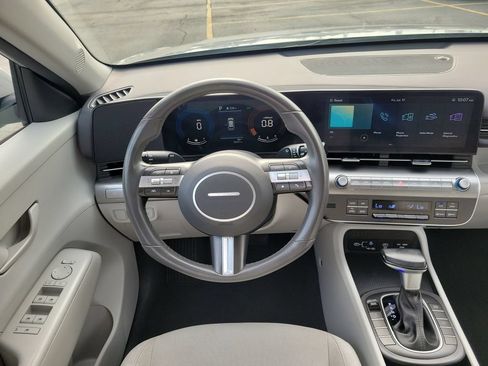 Used 2024 Hyundai Kona SEL AWD/4WD image 13