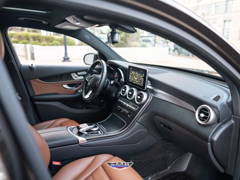 Used 2018 Mercedes-Benz GLC 300 4MATIC Coupe w/ Multimedia Package image 16