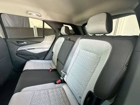 Used 2024 Chevrolet Equinox LT FWD image 22