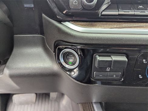 Used 2024 Chevrolet Silverado 1500 RST image 19