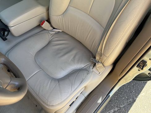 Used 2004 Buick Park Avenue w/ Prestige Feature Package FWD image 28