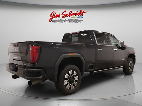 Used 2024 GMC Sierra 2500 Denali w/ Denali Reserve Package AWD/4WD image 6
