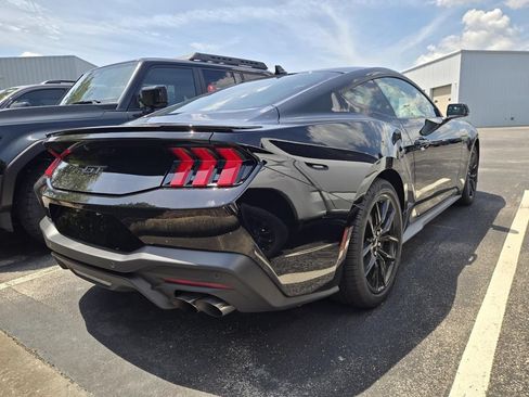 Used 2026 Ford Mustang GT Premium RWD image 4