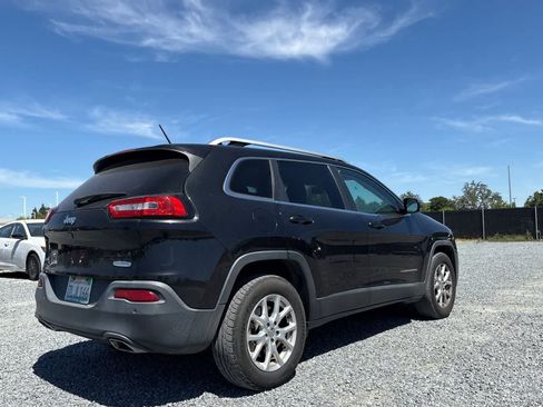 Used 2015 Jeep Cherokee Latitude AWD/4WD image 3