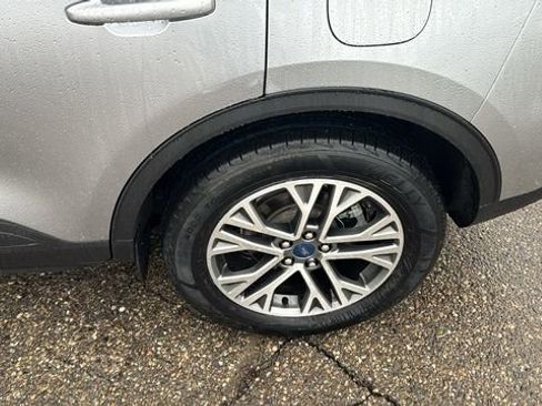 Certified 2022 Ford Escape SEL image 27