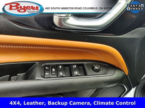 Used 2025 Jeep Compass Limited image 12