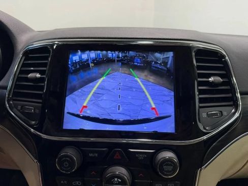Used 2019 Jeep Grand Cherokee Limited w/ Luxury Group II AWD/4WD image 20