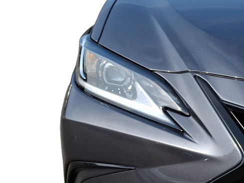 Used 2023 Lexus ES 350 w/ Premium Package FWD image 10