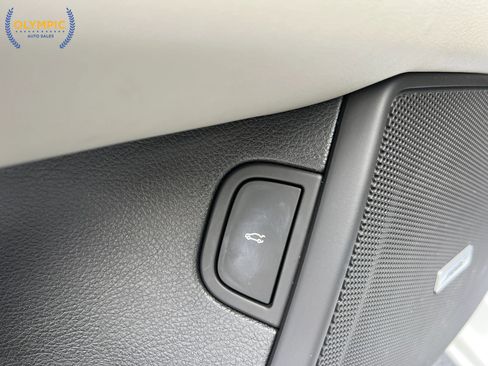 Used 2016 Cadillac CT6 Luxury image 36