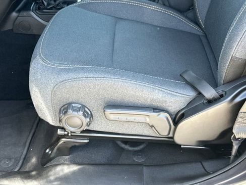 Used 2025 Jeep Wrangler Unlimited Sahara w/ Safety Group AWD/4WD image 11