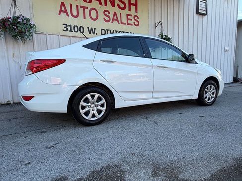 Used 2014 Hyundai Accent GLS FWD image 3