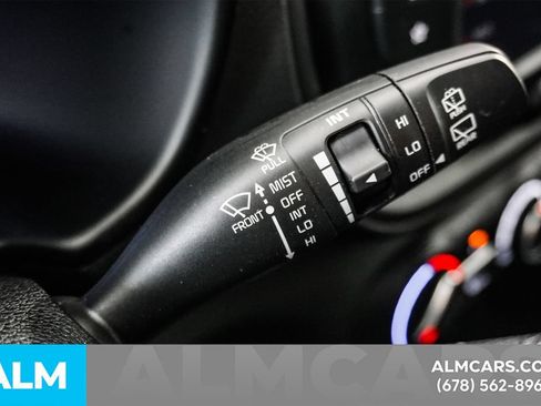 Used 2025 Kia Soul LX w/ LX Technology Package FWD image 23