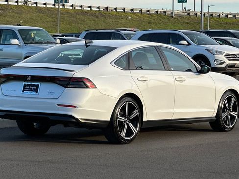 Used 2023 Honda Accord Sport image 3