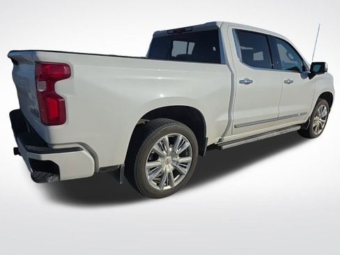 Used 2025 Chevrolet Silverado 1500 High Country image 39