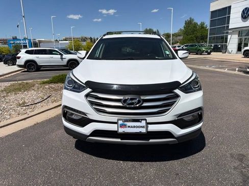 Used 2018 Hyundai Santa Fe Sport FWD image 2
