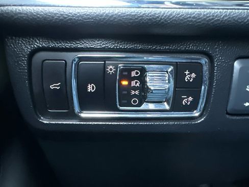 Used 2024 Lincoln Navigator L 4WD image 24