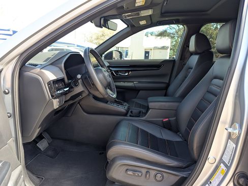 Used 2024 Honda CR-V Sport Touring image 10