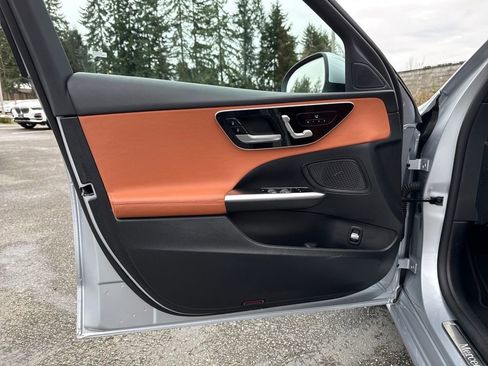 Used 2022 Mercedes-Benz C 300 4MATIC Sedan image 12