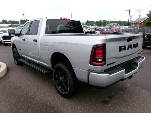 Used 2026 RAM 2500 Big Horn AWD/4WD image 4