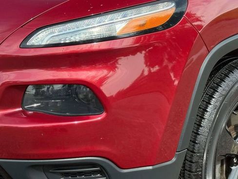 Used 2016 Jeep Cherokee Sport w/ Cold Weather Group AWD/4WD image 10