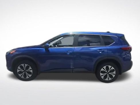 Used 2022 Nissan Rogue SV FWD image 4