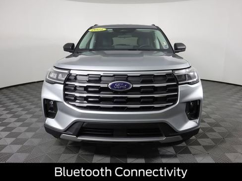 Certified 2025 Ford Explorer Active w/ Active Comfort Package AWD/4WD image 10