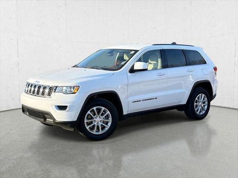 Certified 2022 Jeep Grand Cherokee Laredo E w/ Security & Convenience Group AWD/4WD image 1