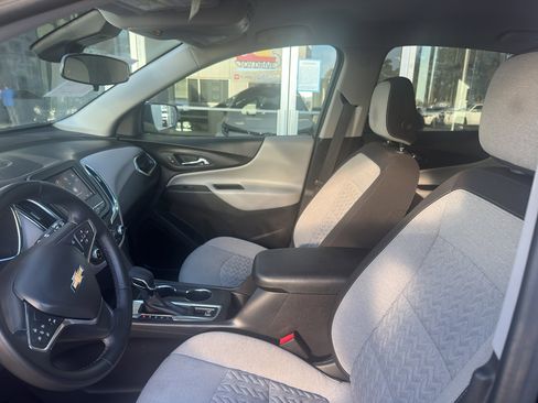 Used 2024 Chevrolet Equinox LT image 4